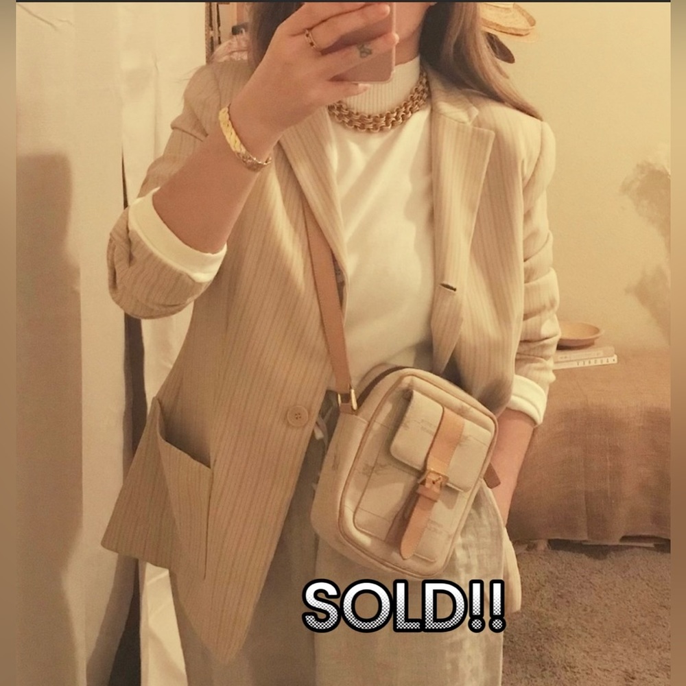 Vintage  Burberry  💯 AUTHENTIC blue label beige crossbody Bag